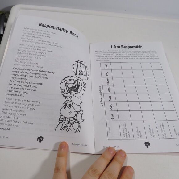 Building Character Book and CD set (like new condition) - Picture 7 of 14